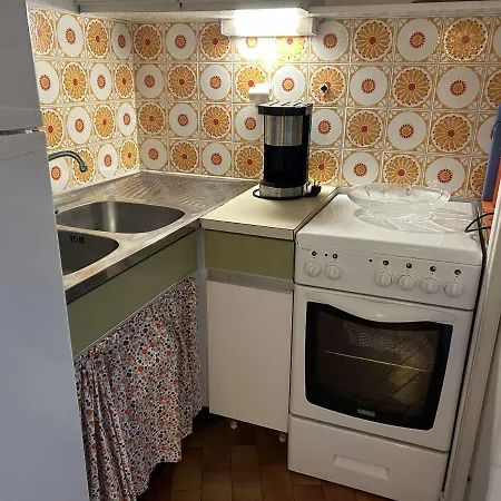 Apartment T2 6 Couchages Avec Jardin Prive Et Terrasse Au Grau-du-roi, A Deux Pas De La - Fr-1-250-223